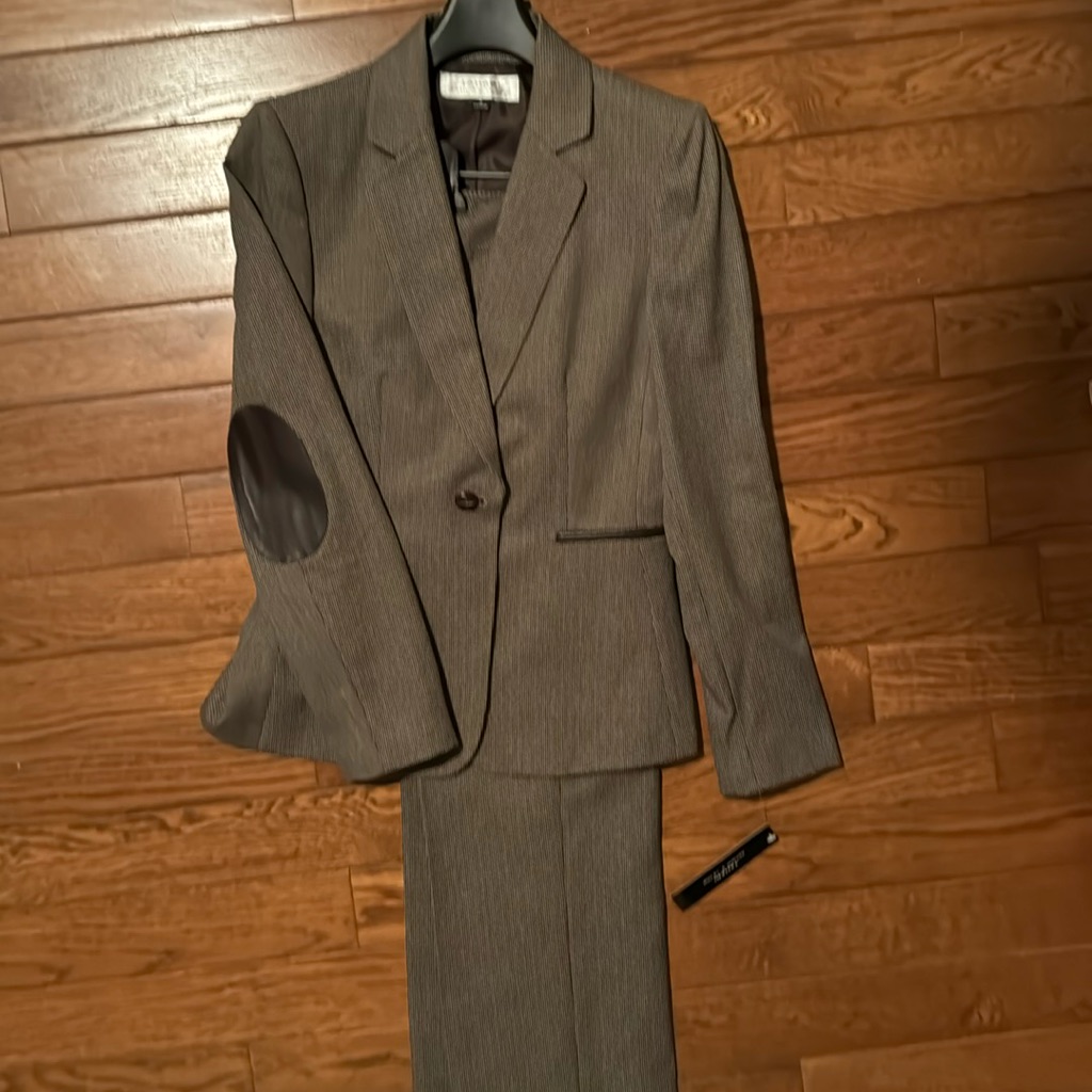 Brand New Tahari Suit